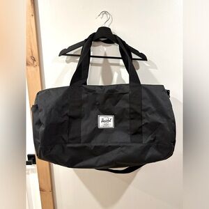 HERSCHEL All Black Novel Duffle Bag 43L